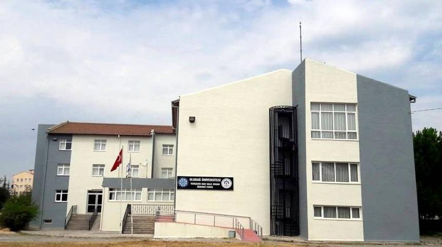 Yüzlerce öğrenciye yurt şoku! Ortada kaldılar