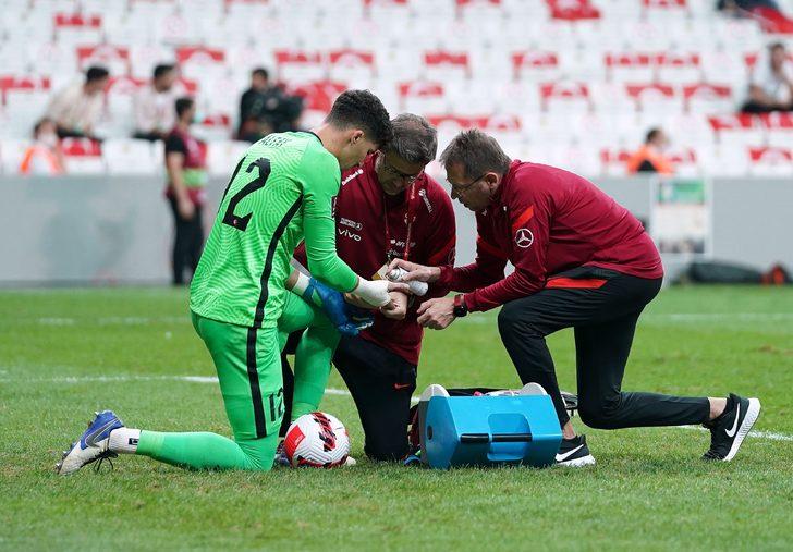 Altay Bayındır'ın ısrarı kameralara yansıdı G1