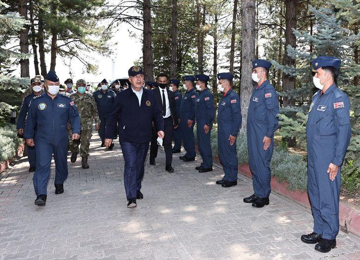 Milli Savunma Bakanı Akar, 'Koca Yusuf'un kokpitinde! G5