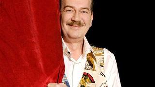 Ferhan Şensoy dede olmanın heyecanını yaşıyordu! 'Pera'yı göremedi