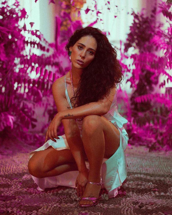 2,5 ayda 40 kilo vermişti! Mahmut Tuncer'in kızı Gizem Tuncer, iddialı pozlarıyla ortalığı kasıp kavuruyor G4