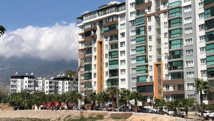 Hatay'da apartman dairesinde çıkan yangın söndürüldü G5