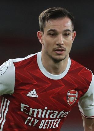Cedric Soares, Arsenal'de kalıyor