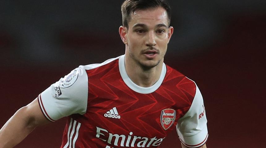 Cedric Soares, Arsenal'de kalıyor