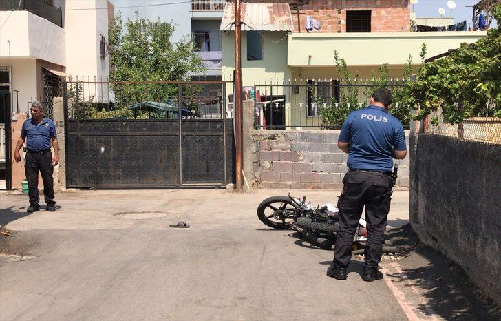 GÜNCELLEME - Adana'da bıçaklı kavga: 1 ölü, 2 yaralı G3