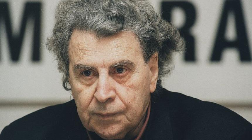 Mikis Theodorakis: Yunanistan&rsquo;ın yakın tarihine damga vuran dev &ccedil;ınar