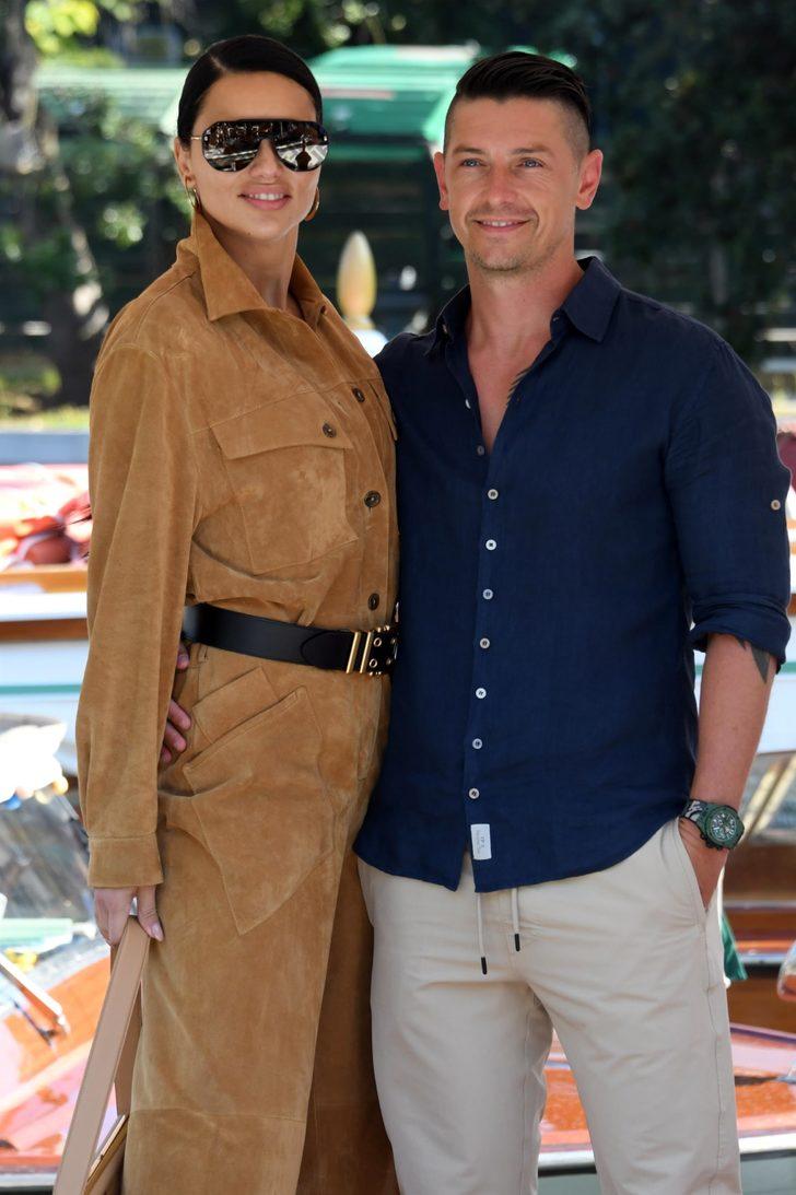 Adriana Lima Venedik Film Festivali'ne yeni sevgilisiyle katıldı G2