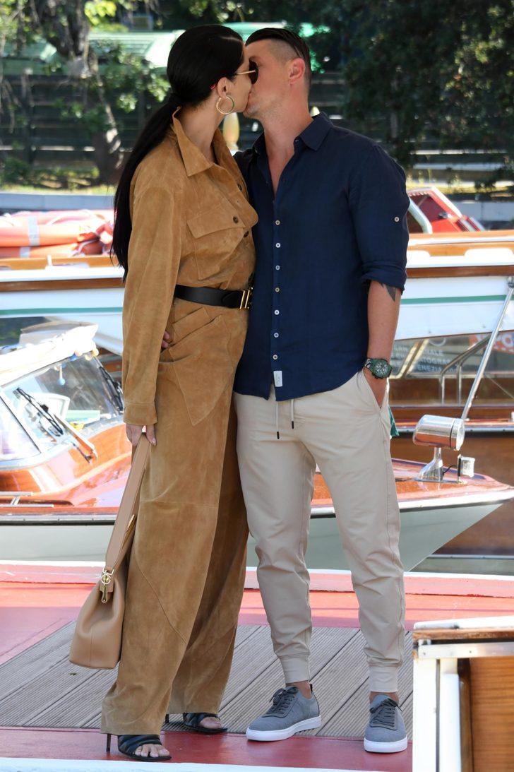 Adriana Lima Venedik Film Festivali'ne yeni sevgilisiyle katıldı G3