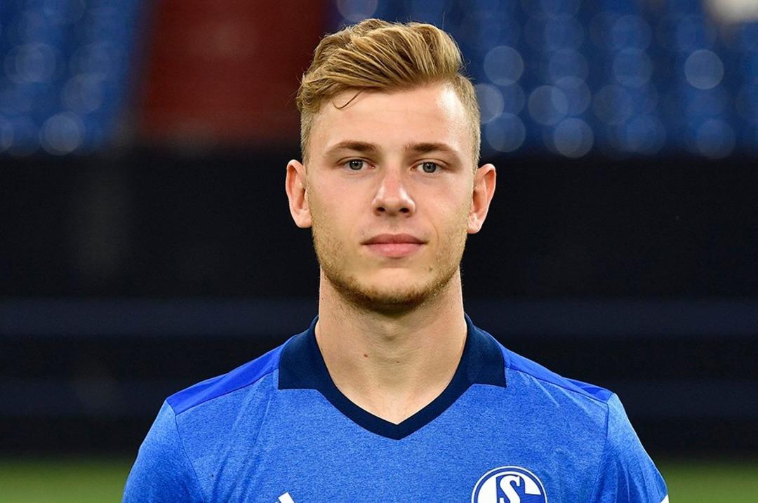 Max Meyer kimdir, nereli? Fenerbah&ccedil;e'ye transfer olan Max Meyer ka&ccedil; yaşında, hangi takımlarda oynadı?