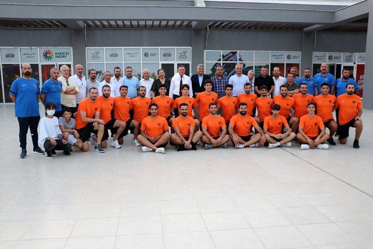 Hatayspor Hentbol Takımı, basına tanıtıldı G1