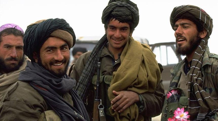 Afganistan: Taliban, IŞİD ve El Kaide nasıl ayrışıyor, aralarında ne farklar var?