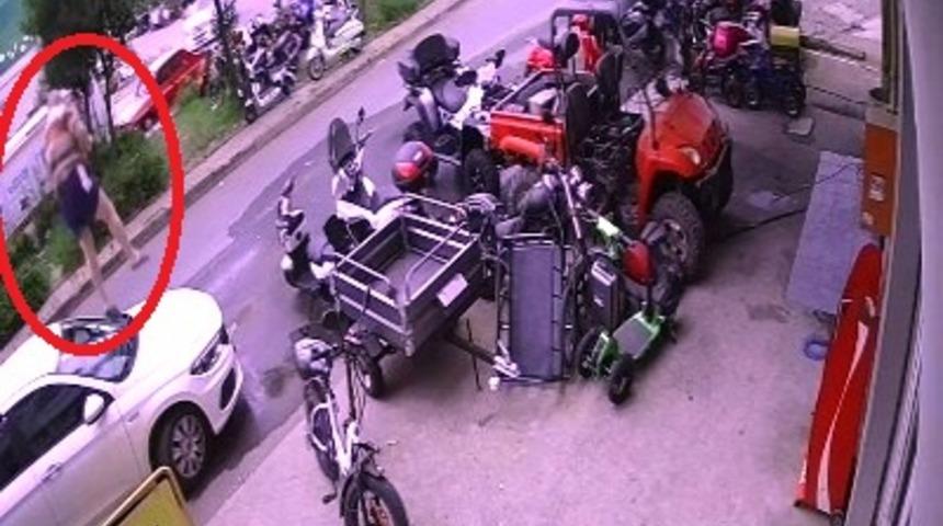 Dehşete düşüren anlar! Dördüncü kattan otomobilin üzerine düştü