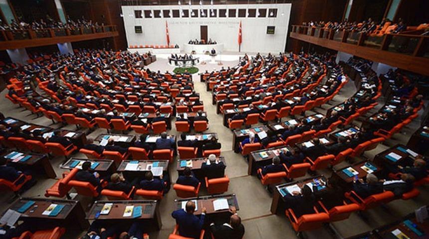 Se&ccedil;im yasası: AKP ve MHP'nin se&ccedil;im barajını y&uuml;zde 7'ye indirme kararını muhalefet nasıl yorumluyor?