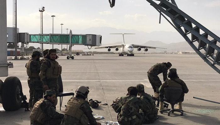 BAE'nin gönderdiği uçak Afganistan'a indi! Çarpıcı iddia