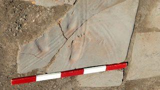 Assos kazılarında bir bebeğe ait 1300 yıllık ayak izleri bulundu