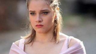 Miray Daner arabadan paylaştı! Zayıflığı gözden kaçmadı