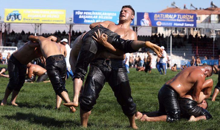 669. Tarihi Elmalı Yağlı Güreşleri başladı G3