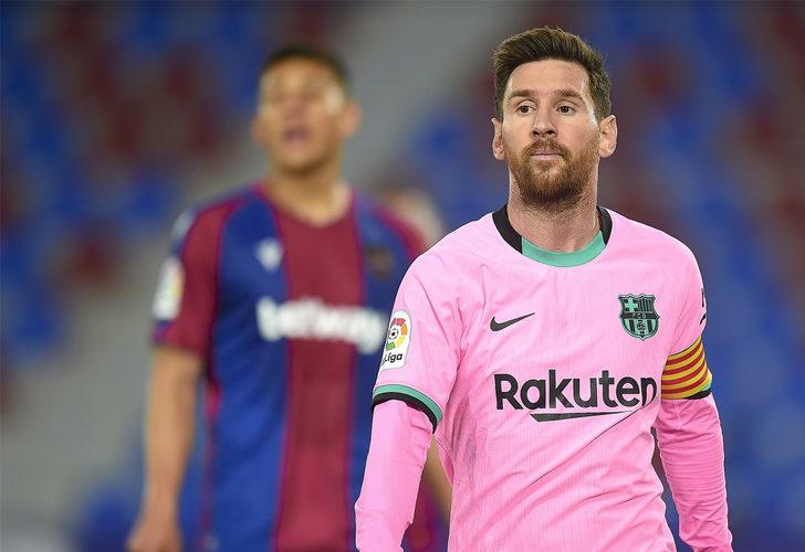 Riquelme: Messi, Barcelona'ya geri dönecek