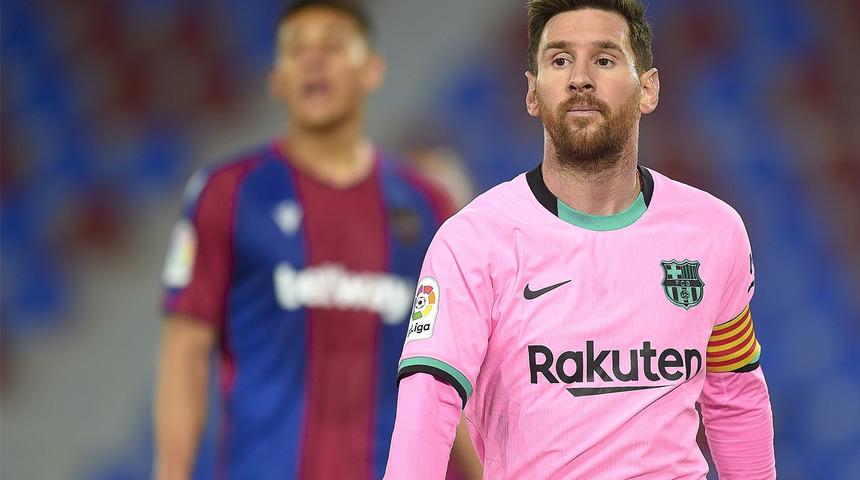 Riquelme: Messi, Barcelona'ya geri dönecek