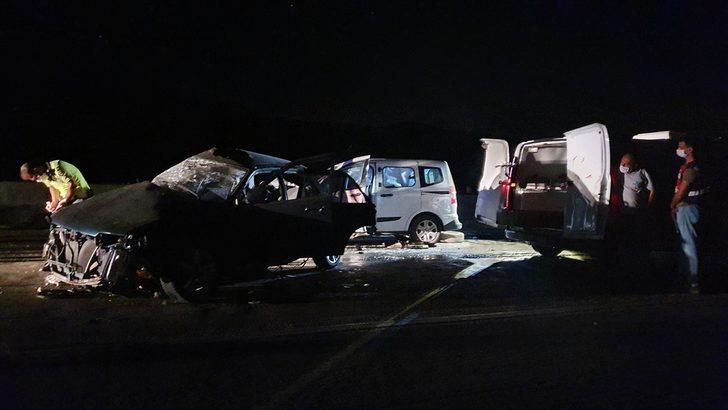 Osmaniye'de otomobille hafif ticari araç çarpıştı: 1 ölü, 2 yaralı G1