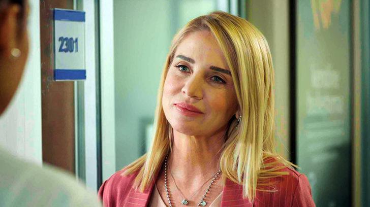 Buket Dereoğlu'nun üvey babası bakın kimmiş! Meğer herkesin bildiği efsane dizide... G2