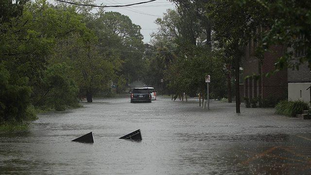 Ida Kasırgası Louisiana'da hayatı felç etti! Kuyruklar oluştu
