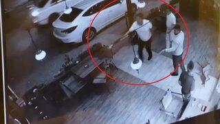 Dehşete düşüren anlar! Kafede husumetlisine kurşun yağdırdı