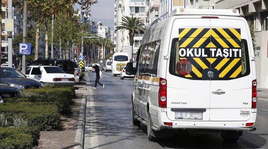 İstanbul'da okul servislerinde 'gizli zam' tartışması! 'İyi araba', 'yeni araba', 'hostes bedeli'... 
