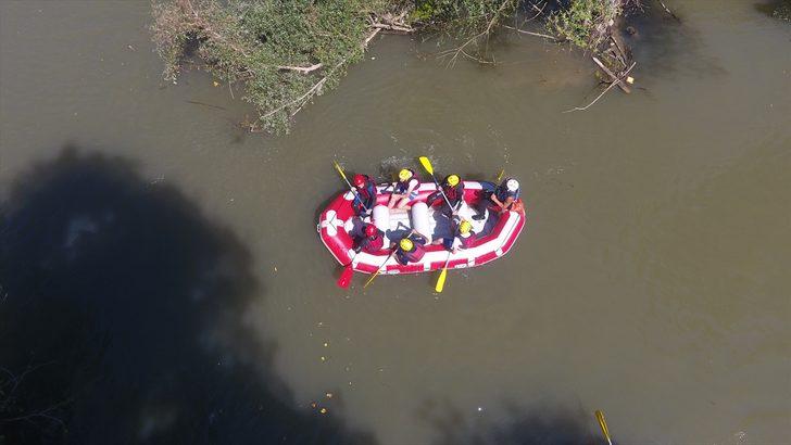 Rafting tutkunları Melen Çayı'nda adrenalin depoluyor G2