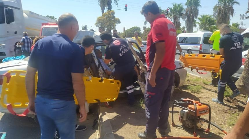 Mersin'de trafik kazası: 3 yaralı