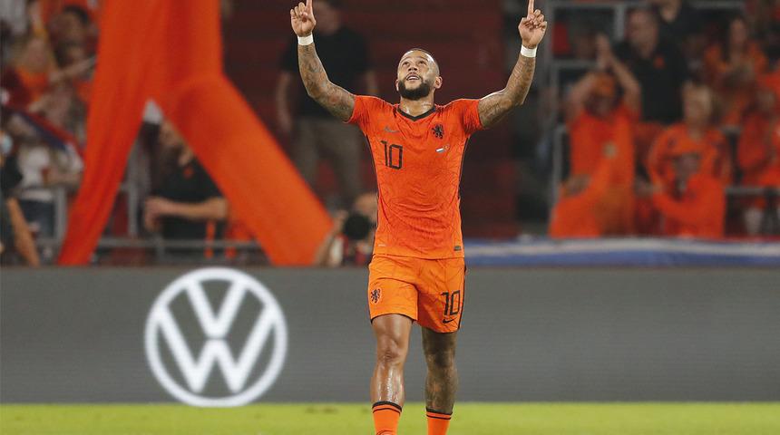 Hollanda 4-0 Karadağ (Maç sonucu)