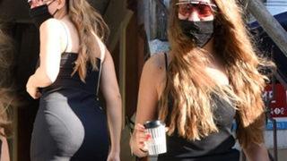 Serenay Sarıkaya süper minisiyle poz verdi! Beğeni yağdı