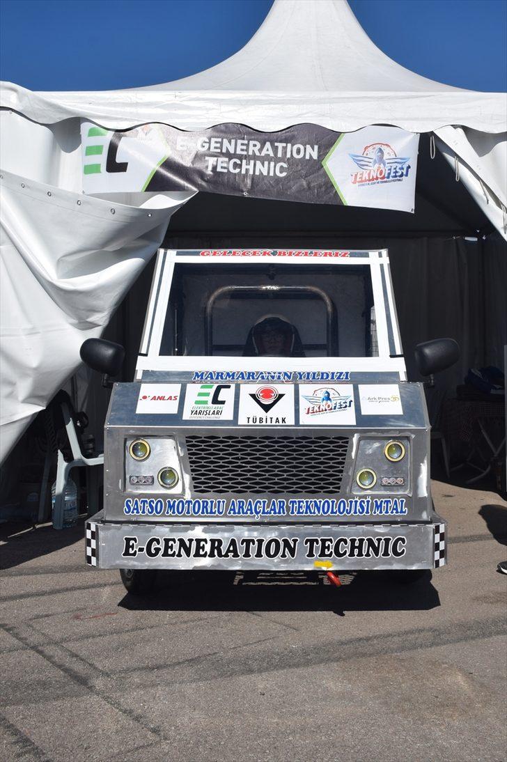 Lise öğrencilerinin geliştirdiği elektrikli araçlar yarış pistinin "enerjisini" yükseltti G3