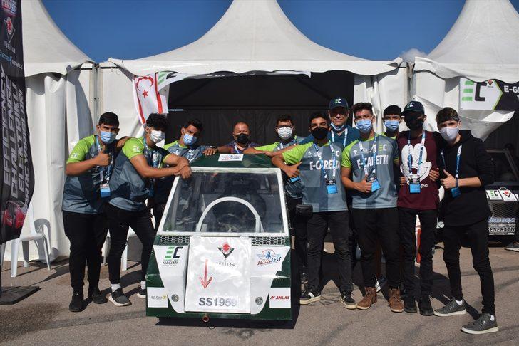Lise öğrencilerinin geliştirdiği elektrikli araçlar yarış pistinin "enerjisini" yükseltti G4