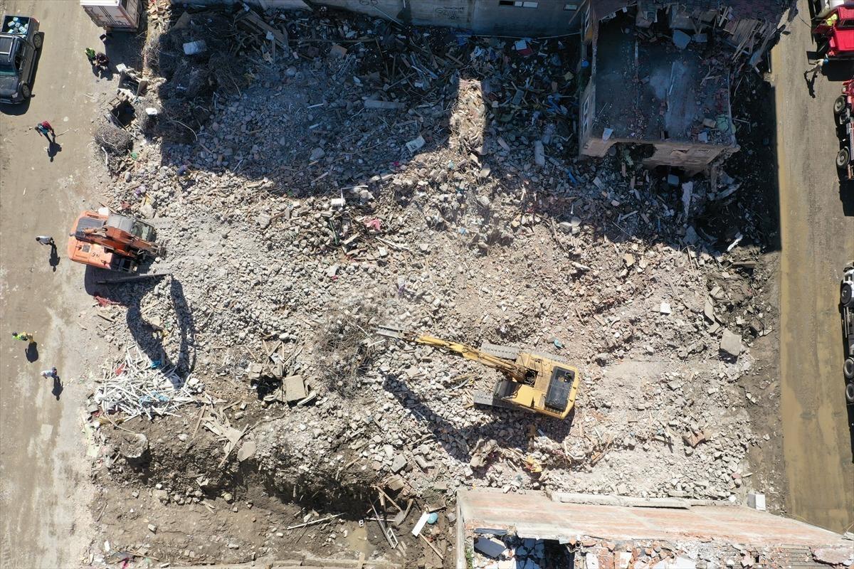 Bozkurt'ta ekipler 25 g&uuml;nd&uuml;r selin izini silmeye &ccedil;alışıyor