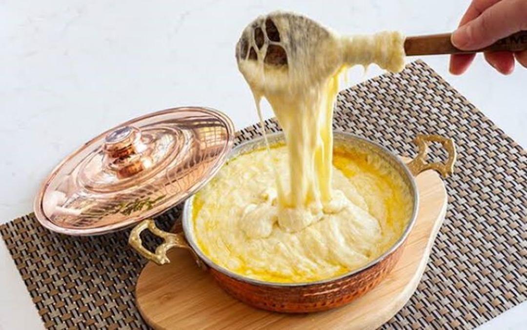 Pazar kahvaltısında kuymak yenir mi? Kuymak yemek tarifi ve malzemeleri...