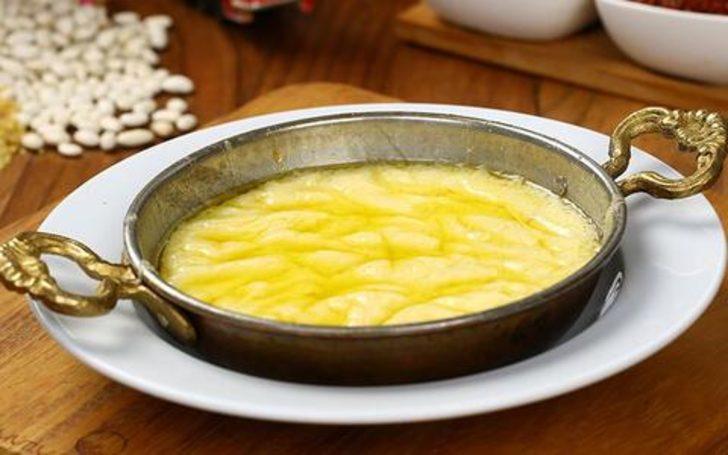 Pazar kahvaltısında kuymak yenir mi? Kuymak yemek tarifi ve malzemeleri... G4