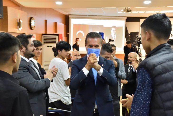 TDP Genel Başkanı Sarıgül, Çorum'da partisinin il kongresine katıldı G1