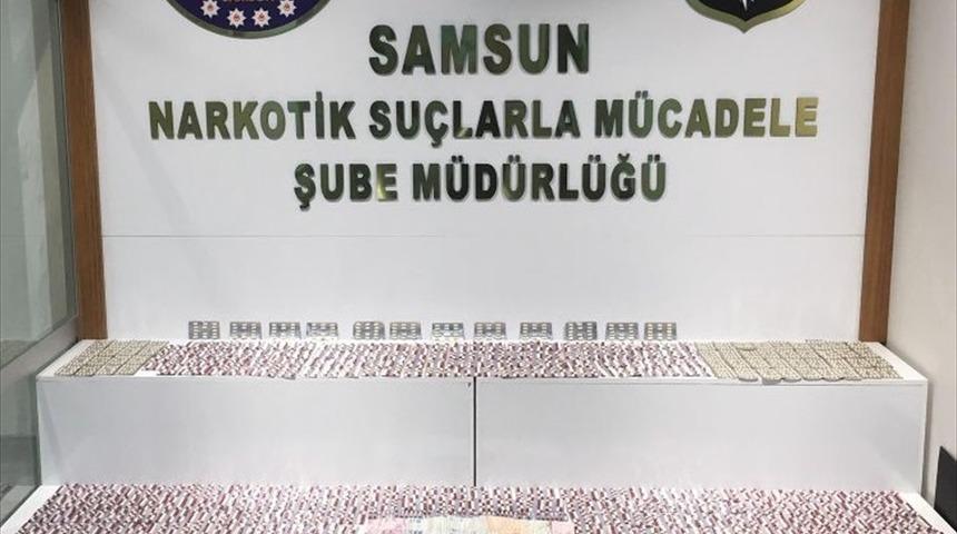 GÜNCELLEME - Samsun'da uyuşturucu operasyonunda 5 bin 26 kapsül sentetik hap ele geçirildi