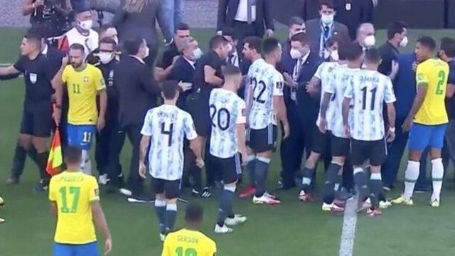 Brezilya-Arjantin maçında Arjantin sahadan çekildi!