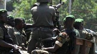 Gine’de darbe açıklaması sonrası halk sokaklarda kutlama yaptı