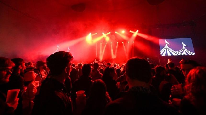 Massive Attack: Bilim insanları, İngiliz m&uuml;zik grubunun turnesinin verilerini kullanarak iklim dostu konserler i&ccedil;in yol haritası belirledi