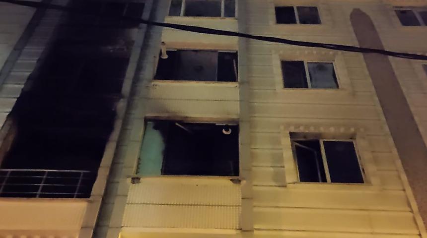 Esenyurt'ta korkunç olay! Son anda canlarını kurtardılar