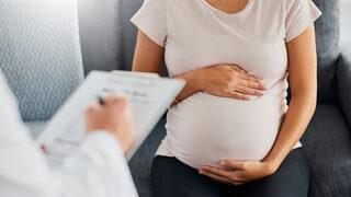 Hamilelikte bu besinler yarardan çok zarar veriyor!