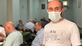 Para kazanmak için günde 40 bin adım atıyor! 1 lira için müşterinin ayağına iki defa gidiyor