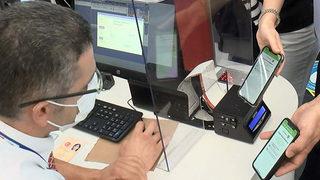 Balayına gidecek çifte eksik aşı şoku! Uçağa alınmadı