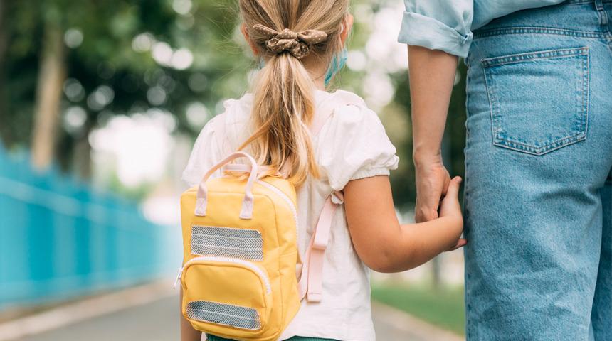 &Ccedil;ocukların okula uyumu konusunda ebeveynlere d&uuml;şen g&ouml;revler