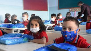 Google, okulun ilk günü doodle'ı hazırladı