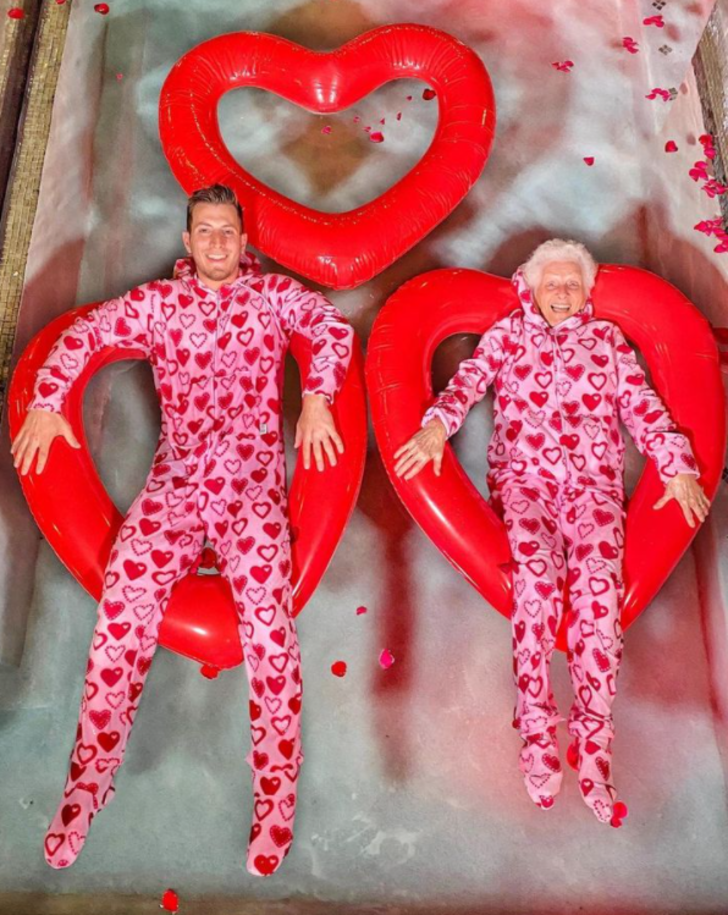 Sosyal medya bu büyükanneyi konuşuyor! 95 yaşındaki Pauline Kana paylaşımlarıyla dikkatleri çekiyor G4