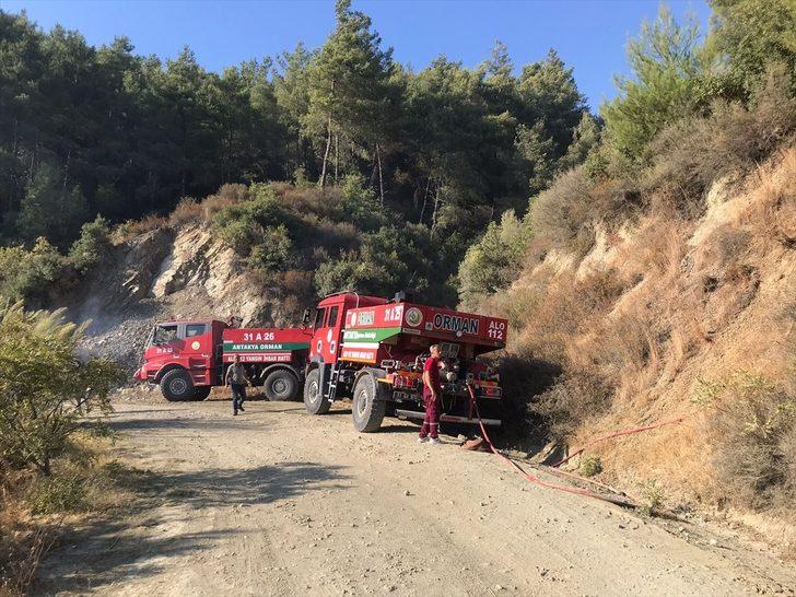 Amanos Dağları'nda çıkan orman yangınına müdahale ediliyor G3
